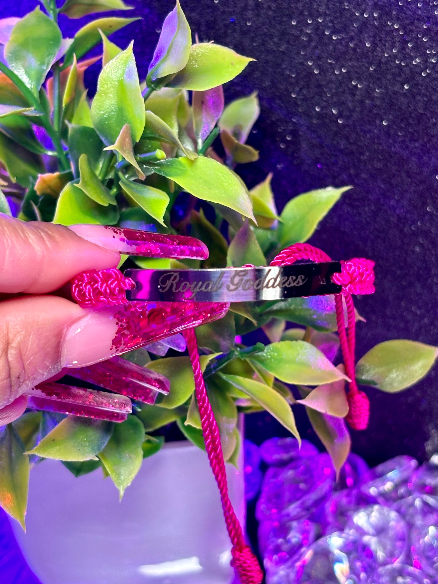 Grabado personalizado | Pulsera de hilo con placa de nombre