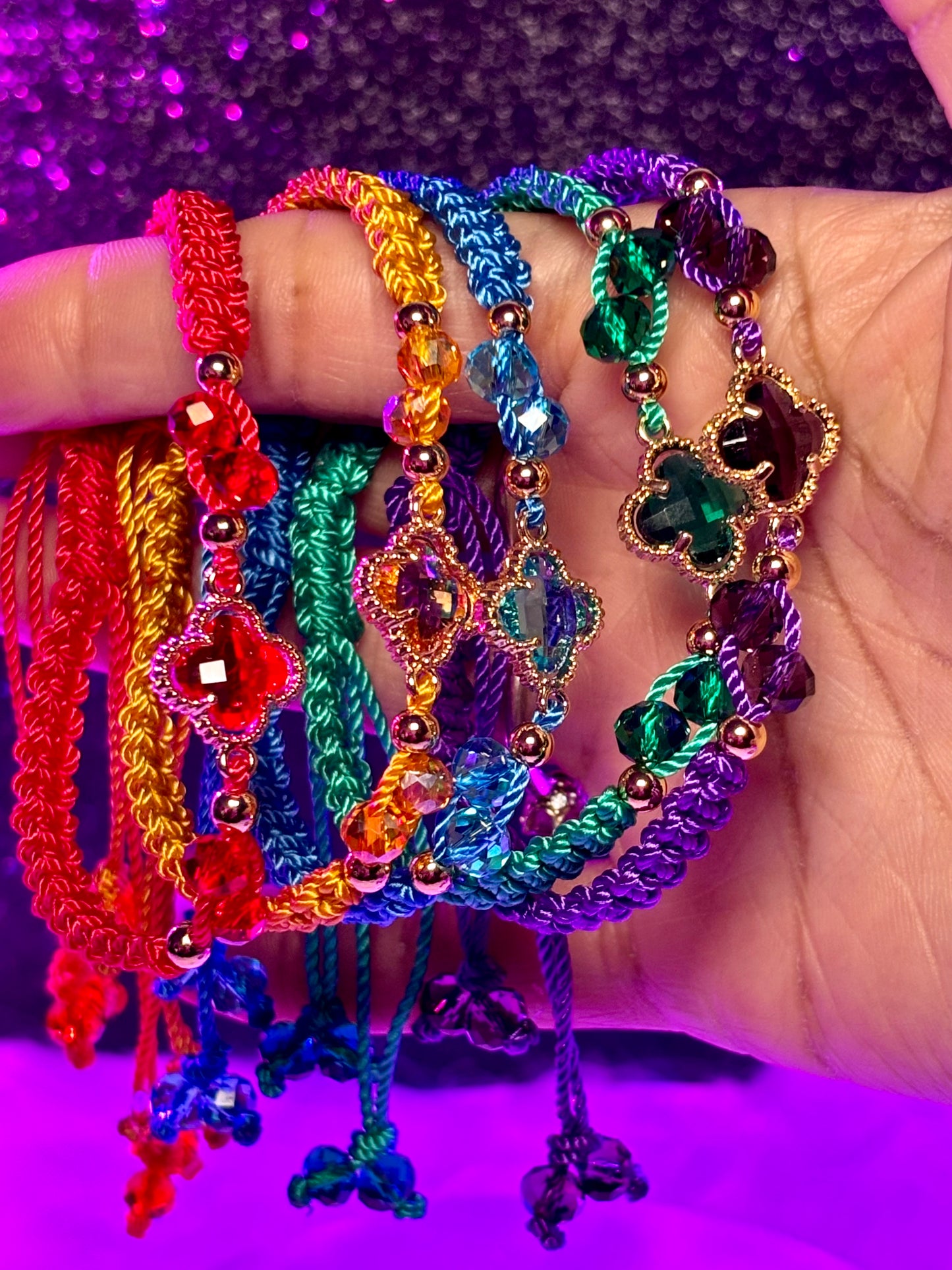 Macrame- Pulseras de trébol de cuatro hojas