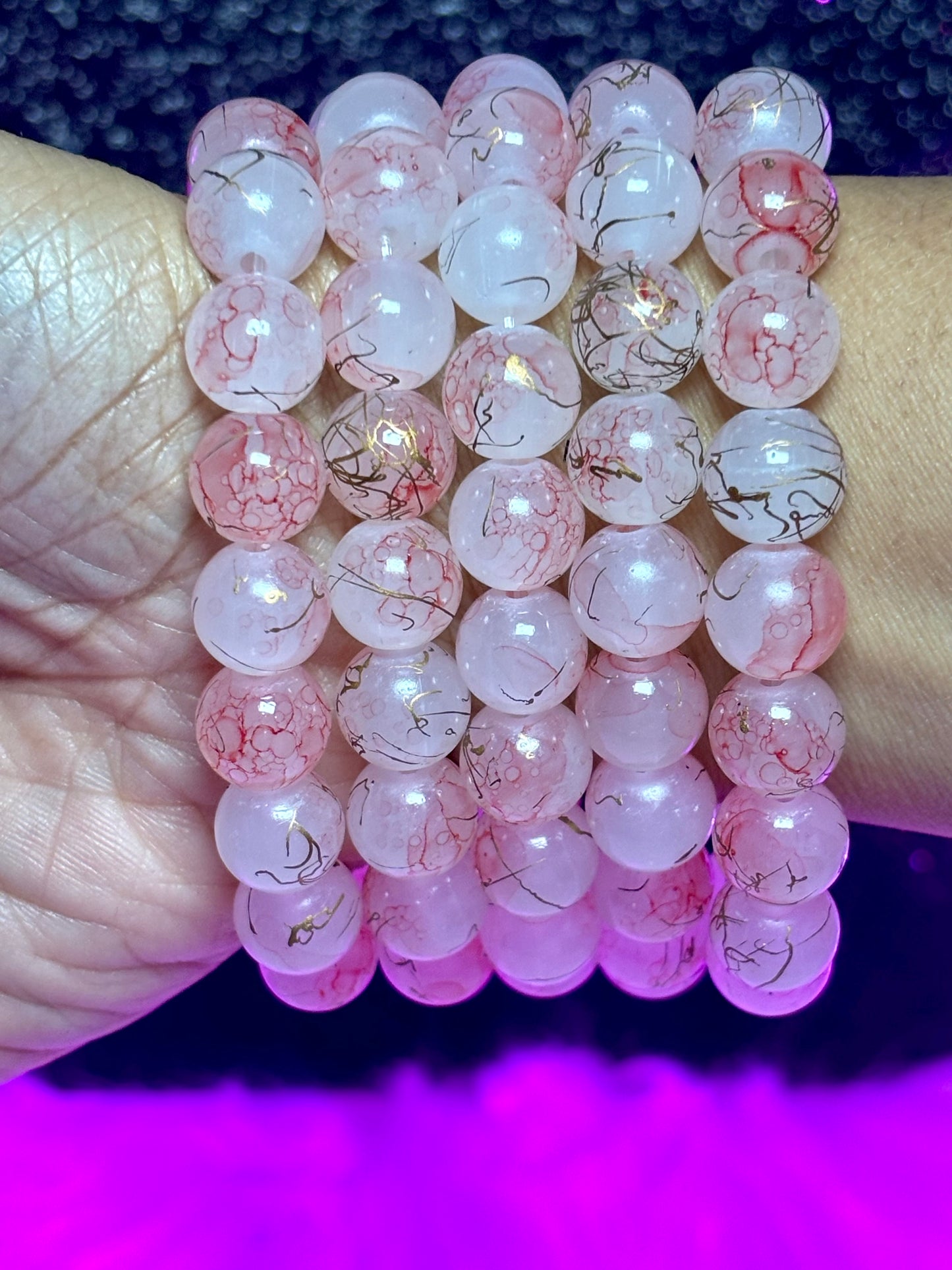 Pulsera con cuentas de rosa (1 pieza)