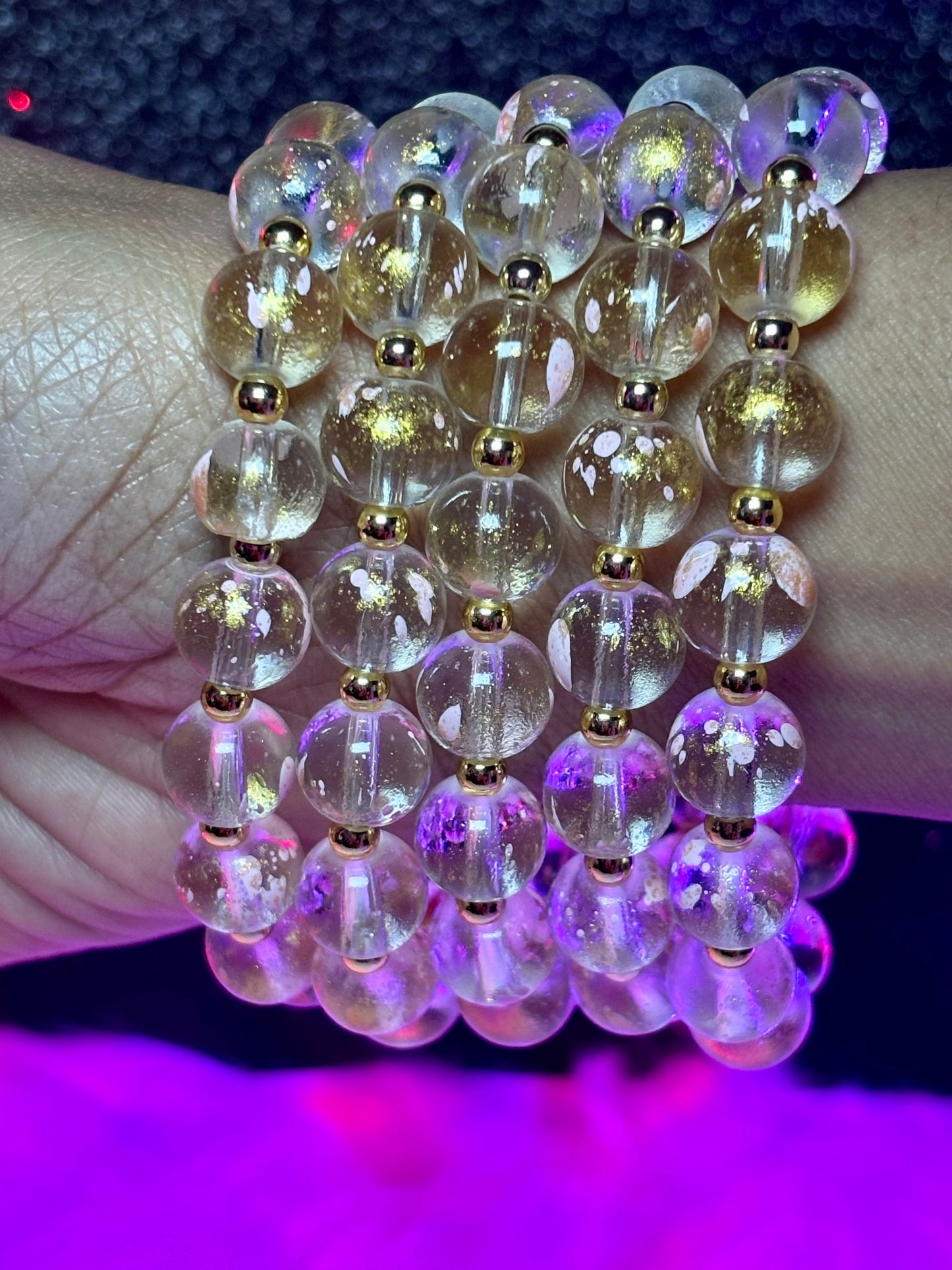 A Kiss of Gold Beaded Bracelet (1pc)