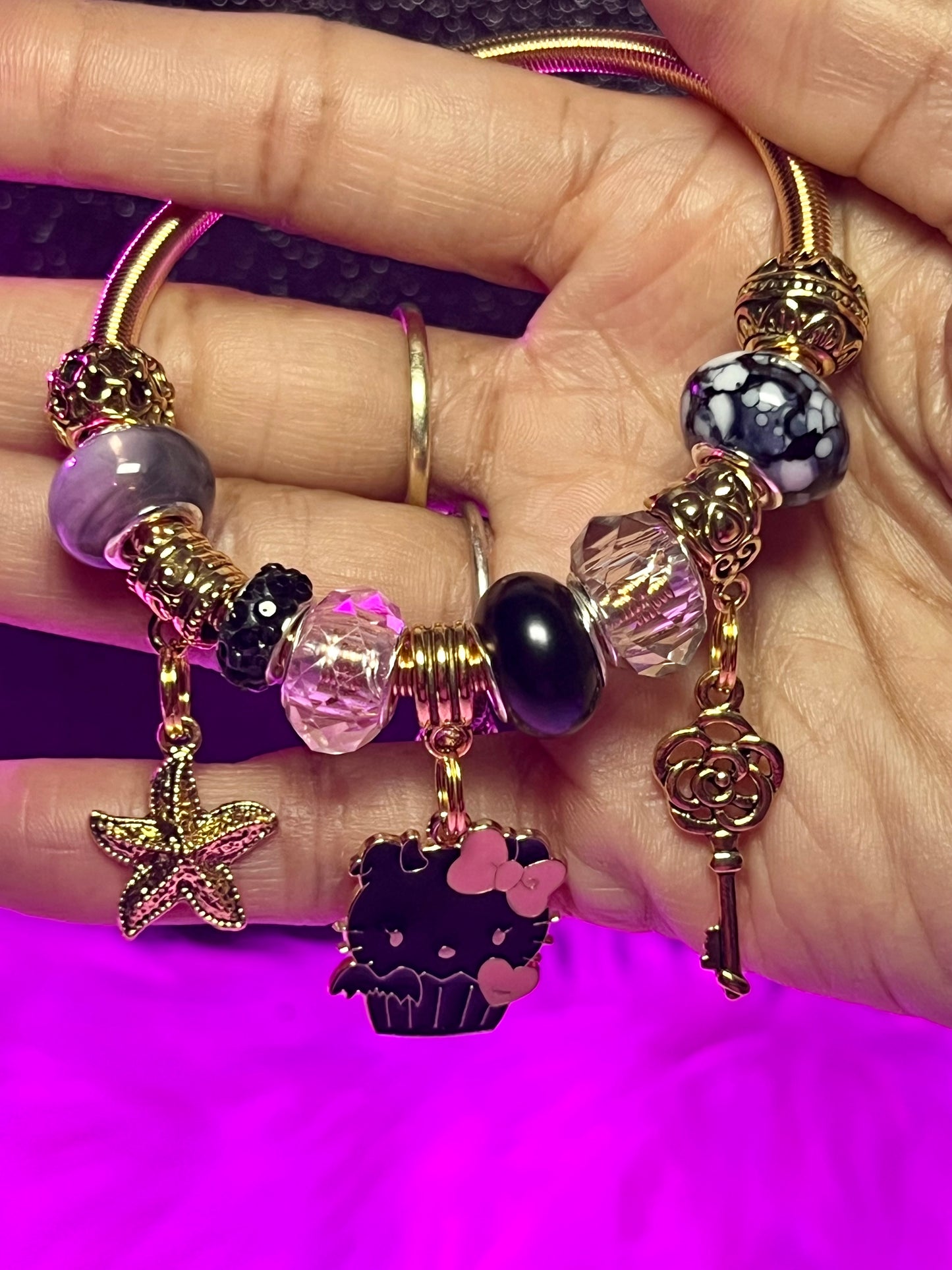 Pulseras con dijes | Pulsera elástica de personajes