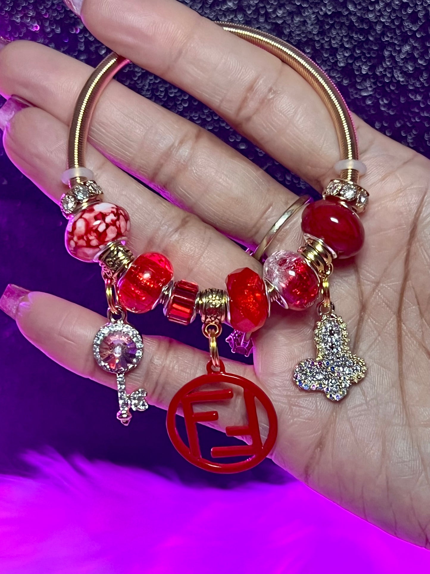 Pulsera con dijes | Estiramiento de lujo