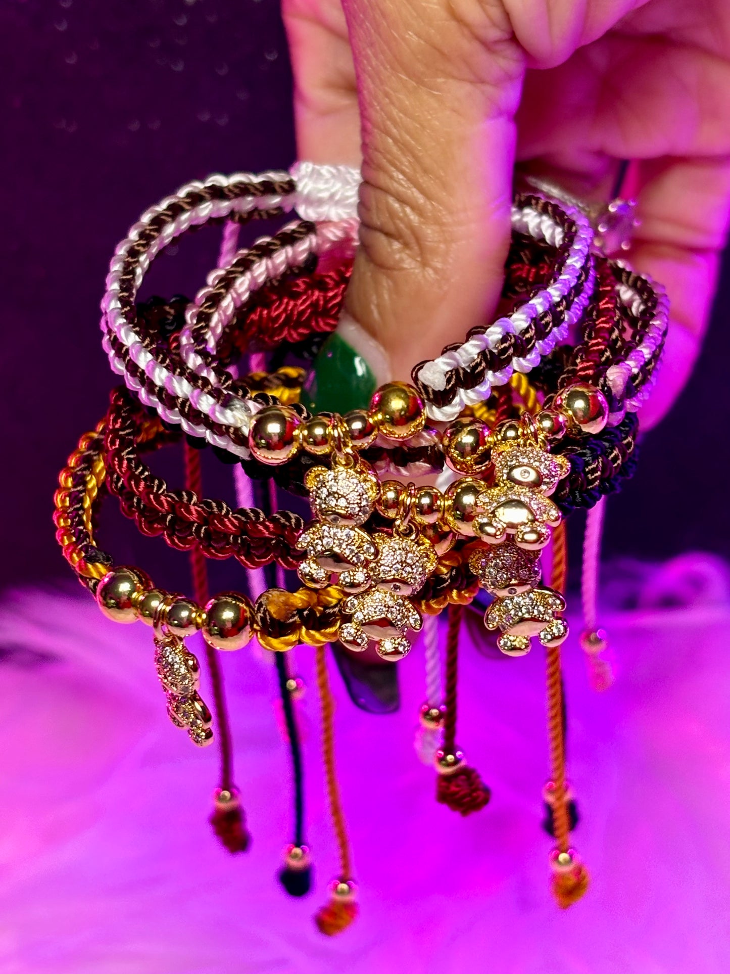 Pulseras de osito de macramé