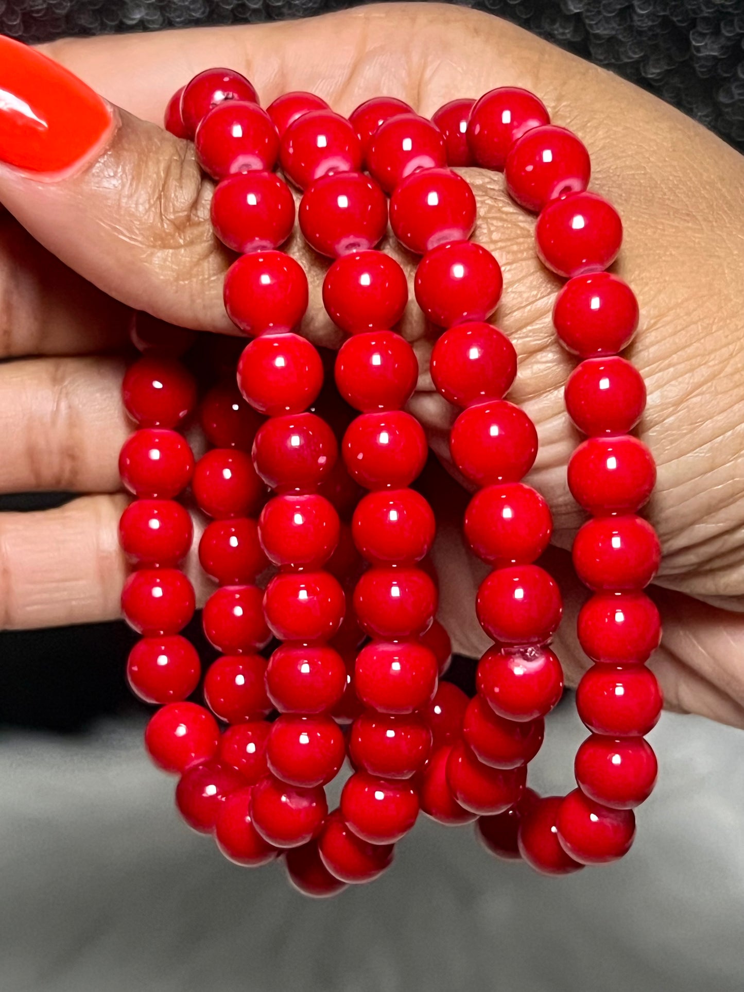 Pulsera con cuentas rojo cereza (1 pieza)